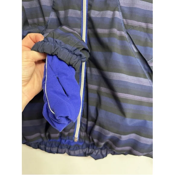 Lululemon Women's 4 Blue Black Striped Zip Front Run Hustle Jacket Packable Hood - Picture 7 of 14